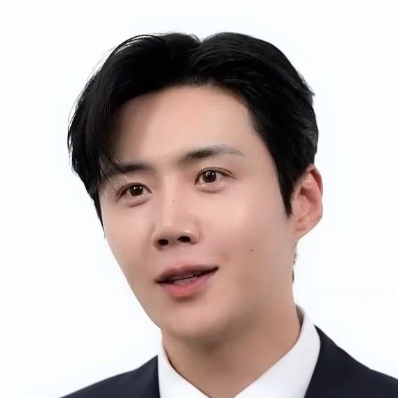 Latest photo of Kim Seonho