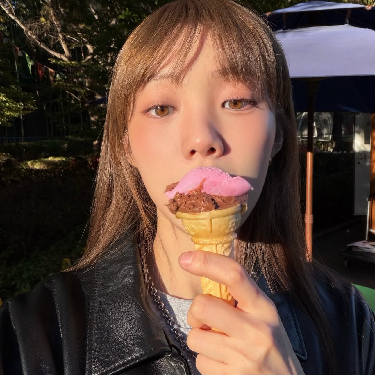 A moment captured by a fan of Lee Sungkyung