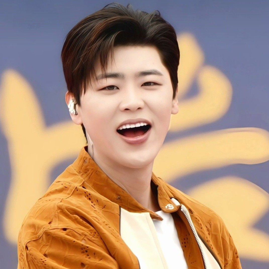 Recent activity shot of Park Jihyeon