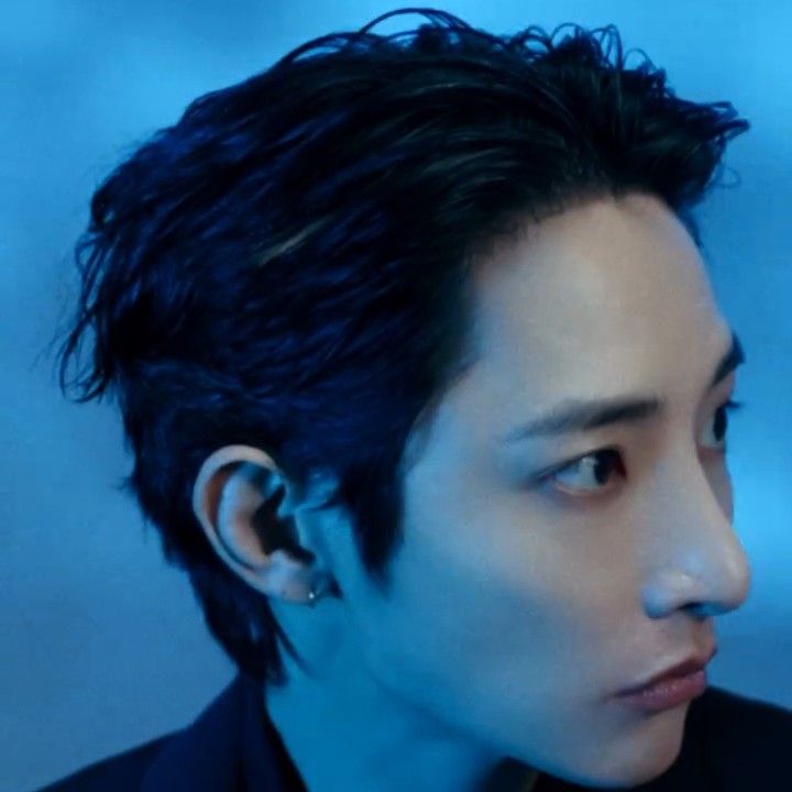 Behind-the-scenes cut of Lee Soohyuk