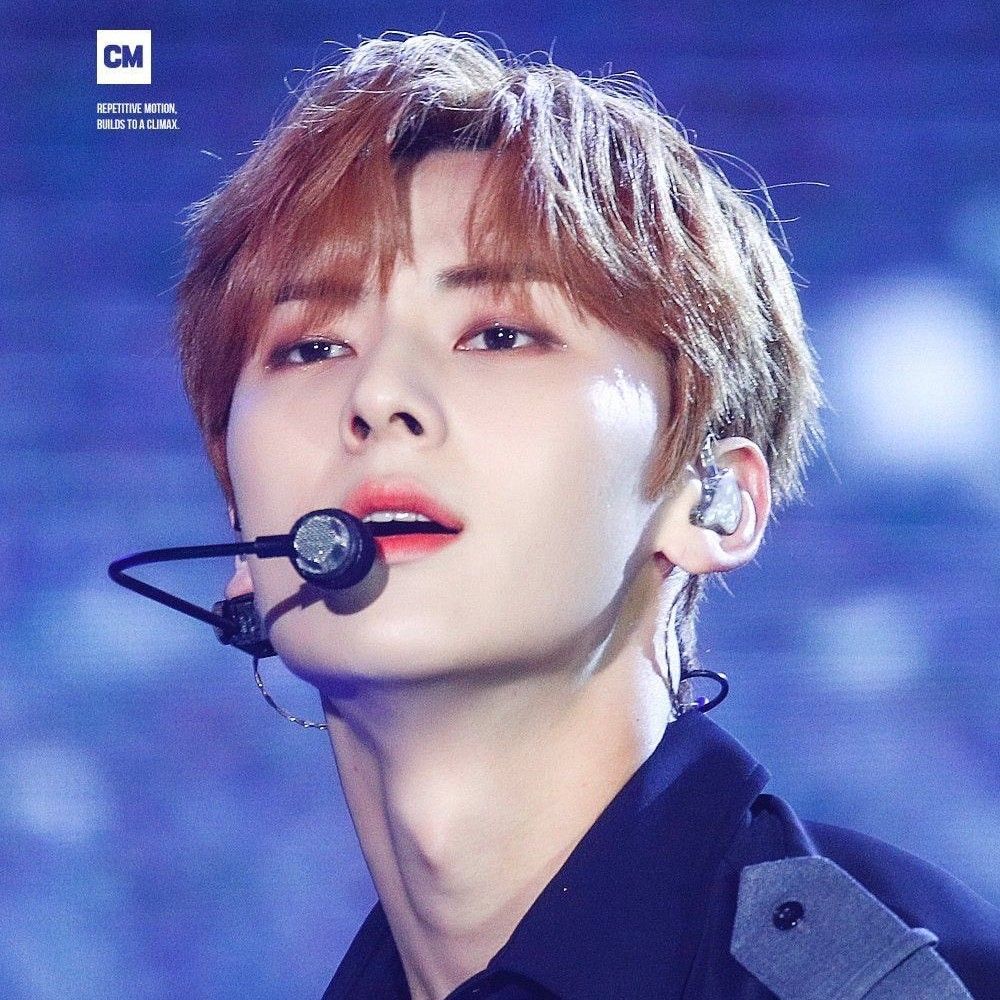 Recent activity shot of Hwang Minhyun