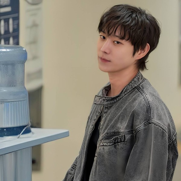 Today’s standout profile photo of Kim Youngdae on Choeaedol Celeb