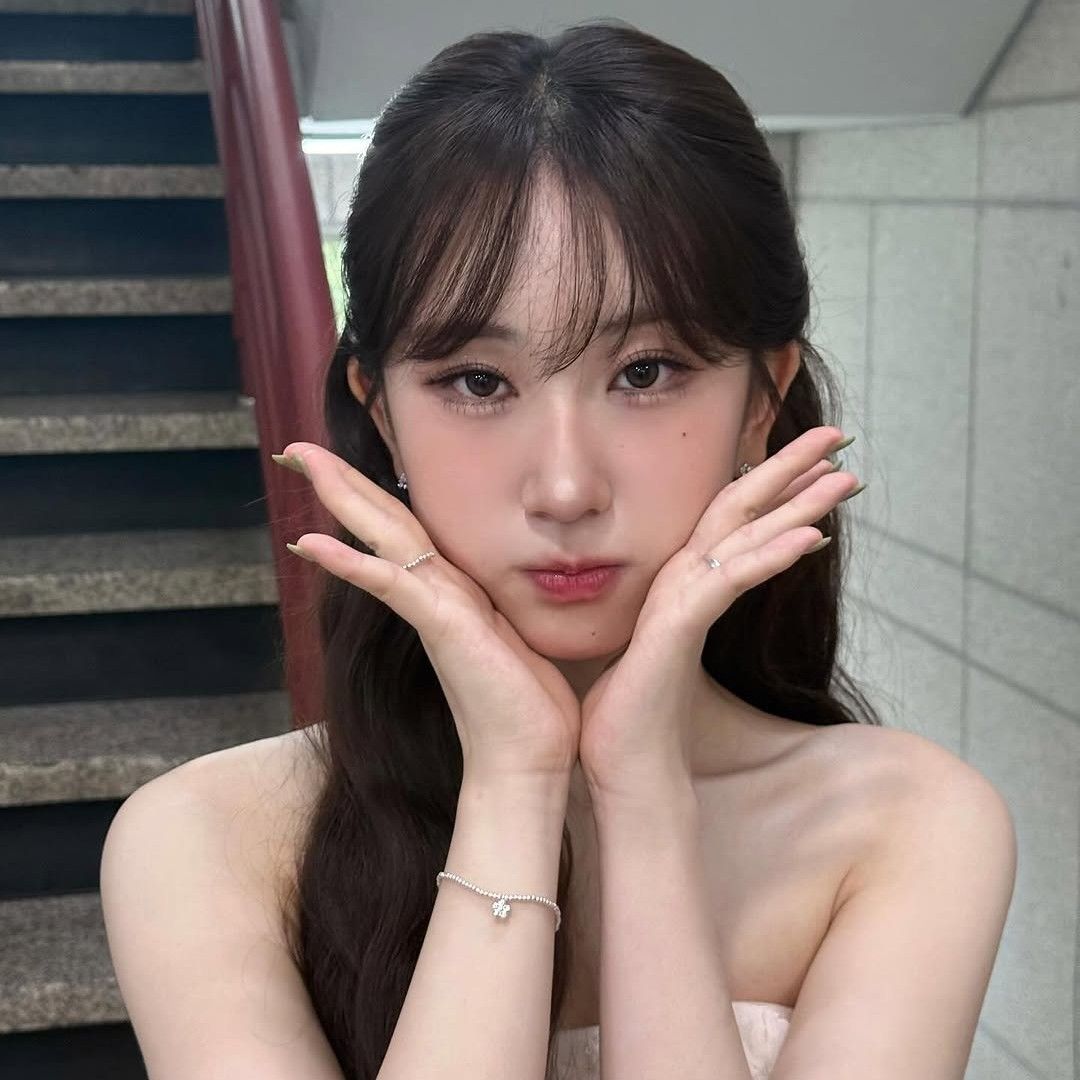 Recent activity shot of Jeon Yujin