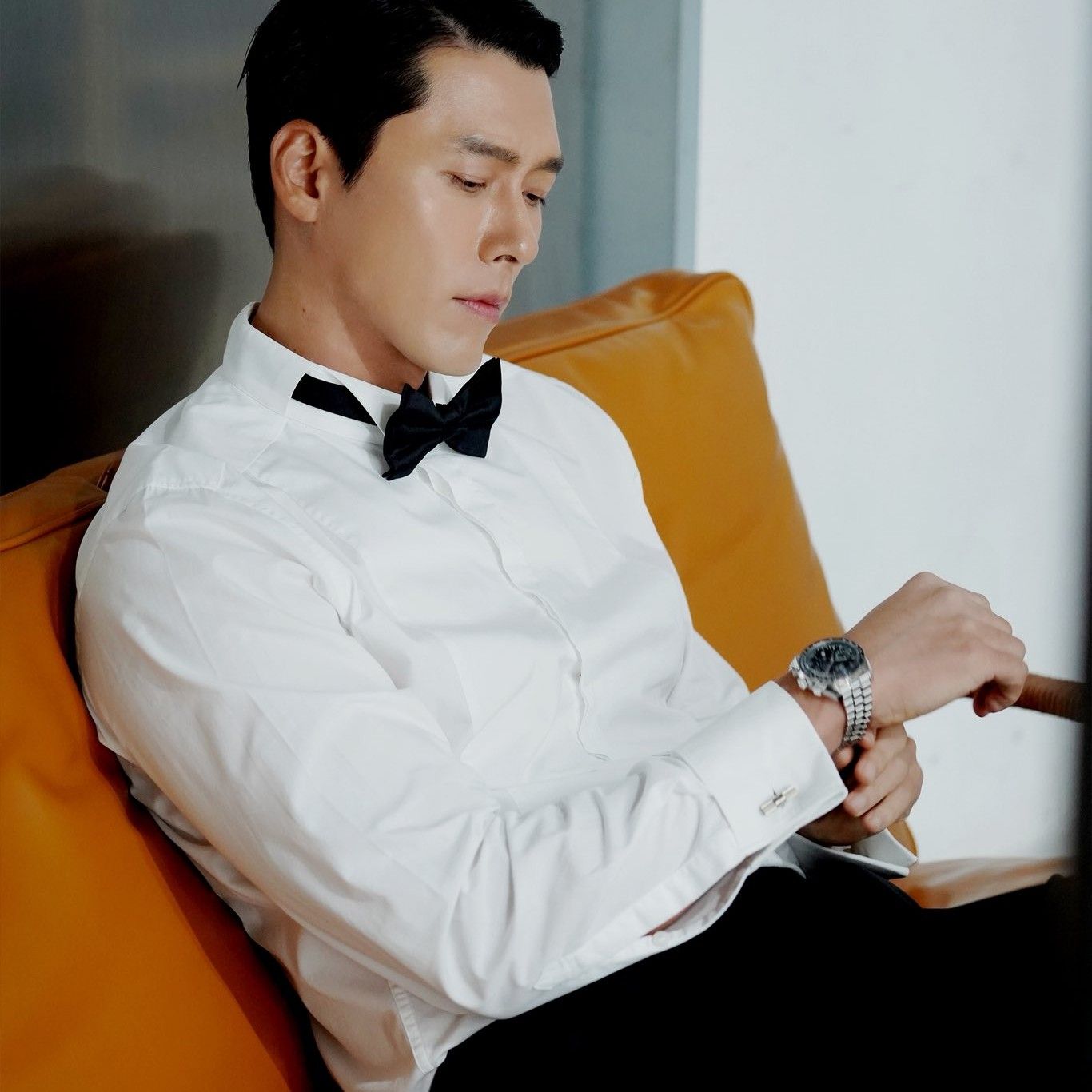 Momen yang diabadikan oleh penggemar Hyun Bin