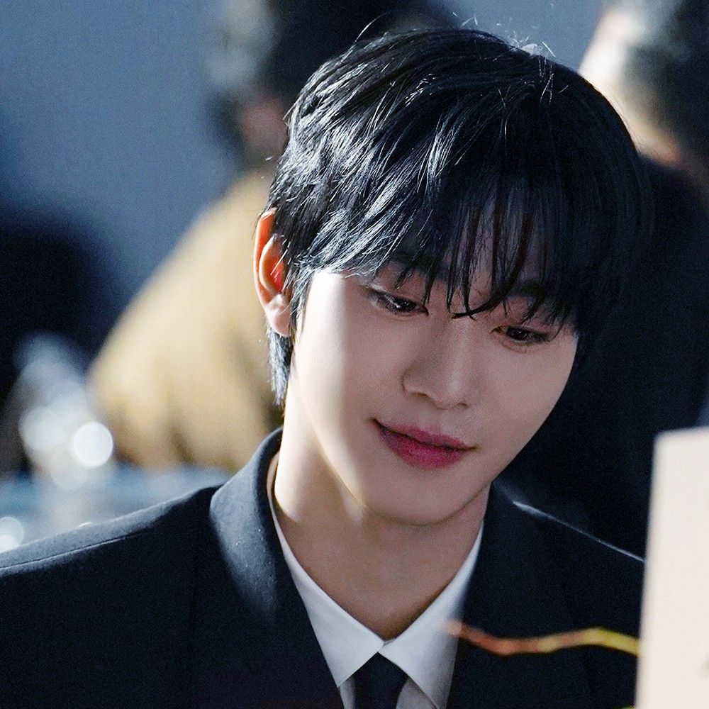 Recent activity shot of Ahn Hyoseop