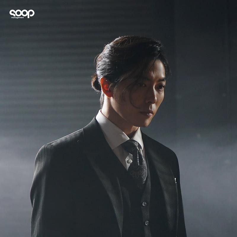 A moment captured by a fan of Kim Jaewook