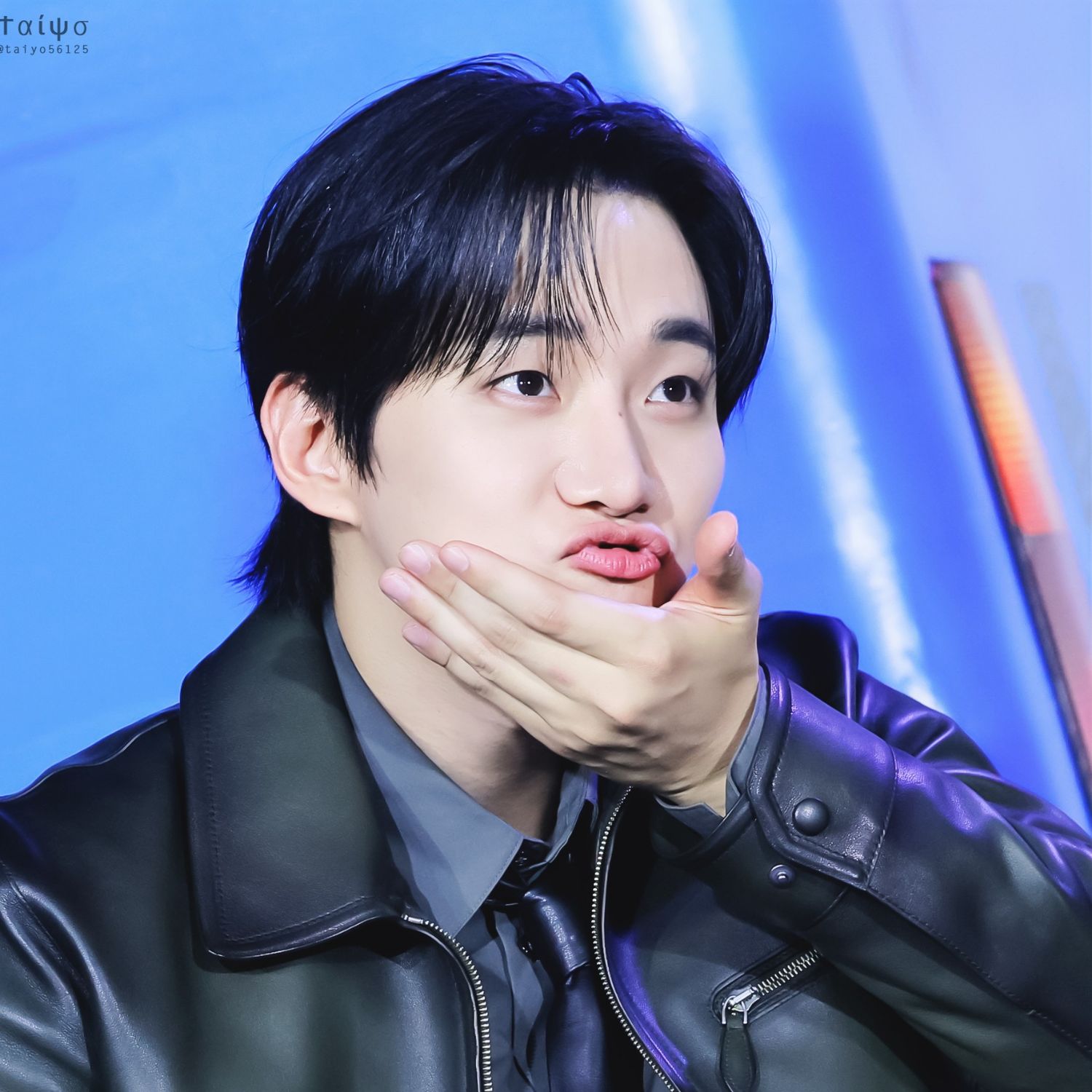 粉丝拍下的李俊昊瞬间