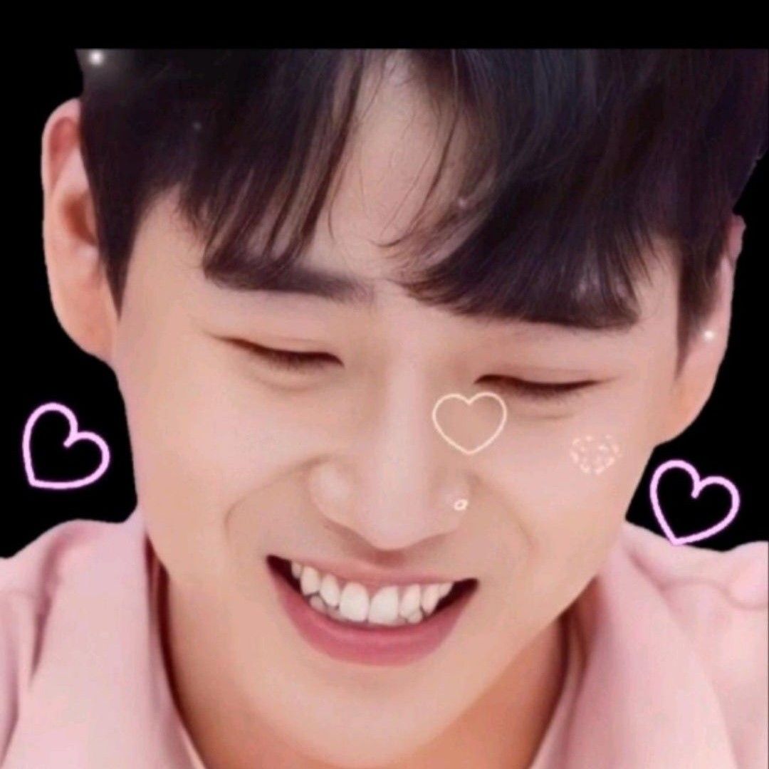 A moment captured by a fan of Hwang Youngwoong
