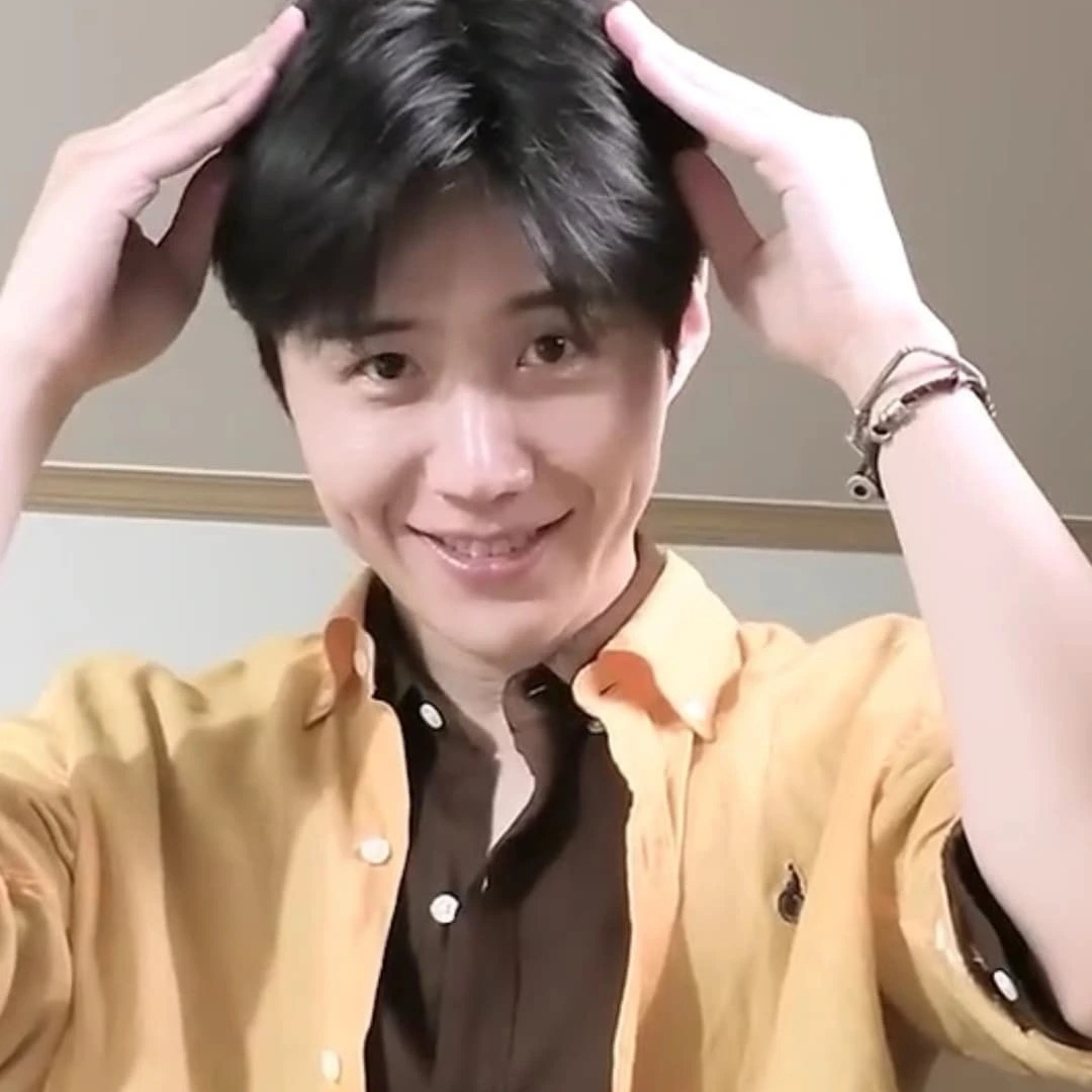 金宣虎的最新照片