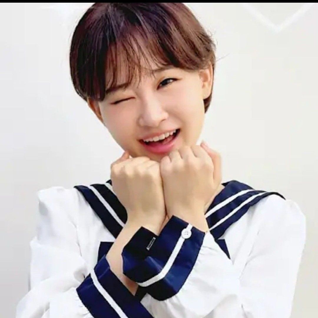 Cuplikan di balik layar dari Kim Dahyun