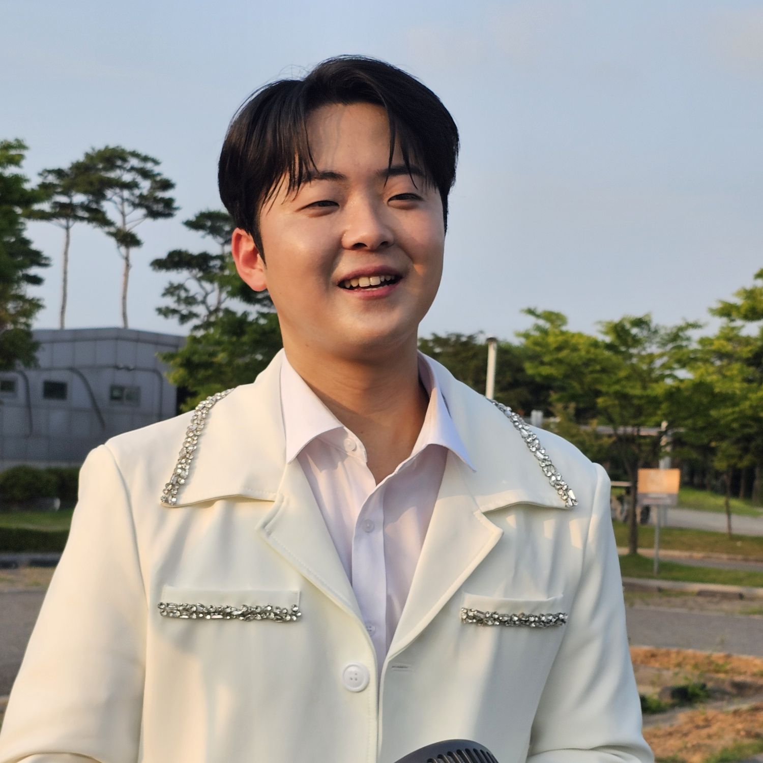 Behind-the-scenes cut of Park Minsu
