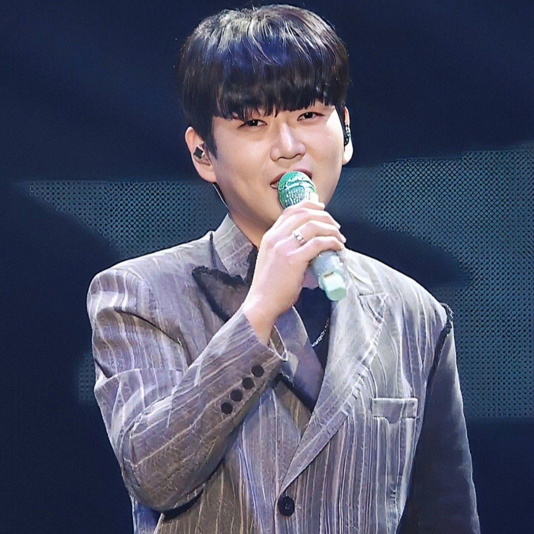 Latest photo of Hwang Youngwoong