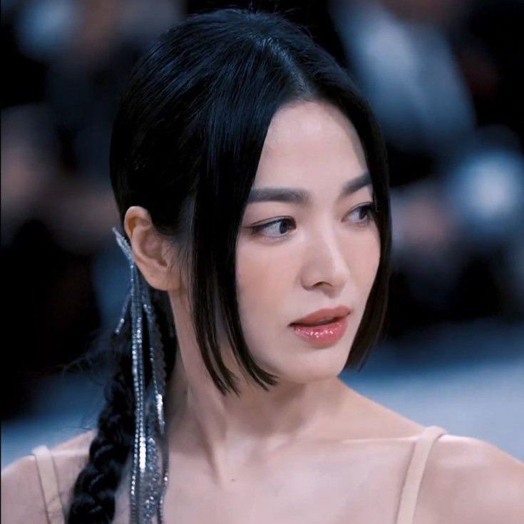 ソン・ヘギョの最近の活動ショット