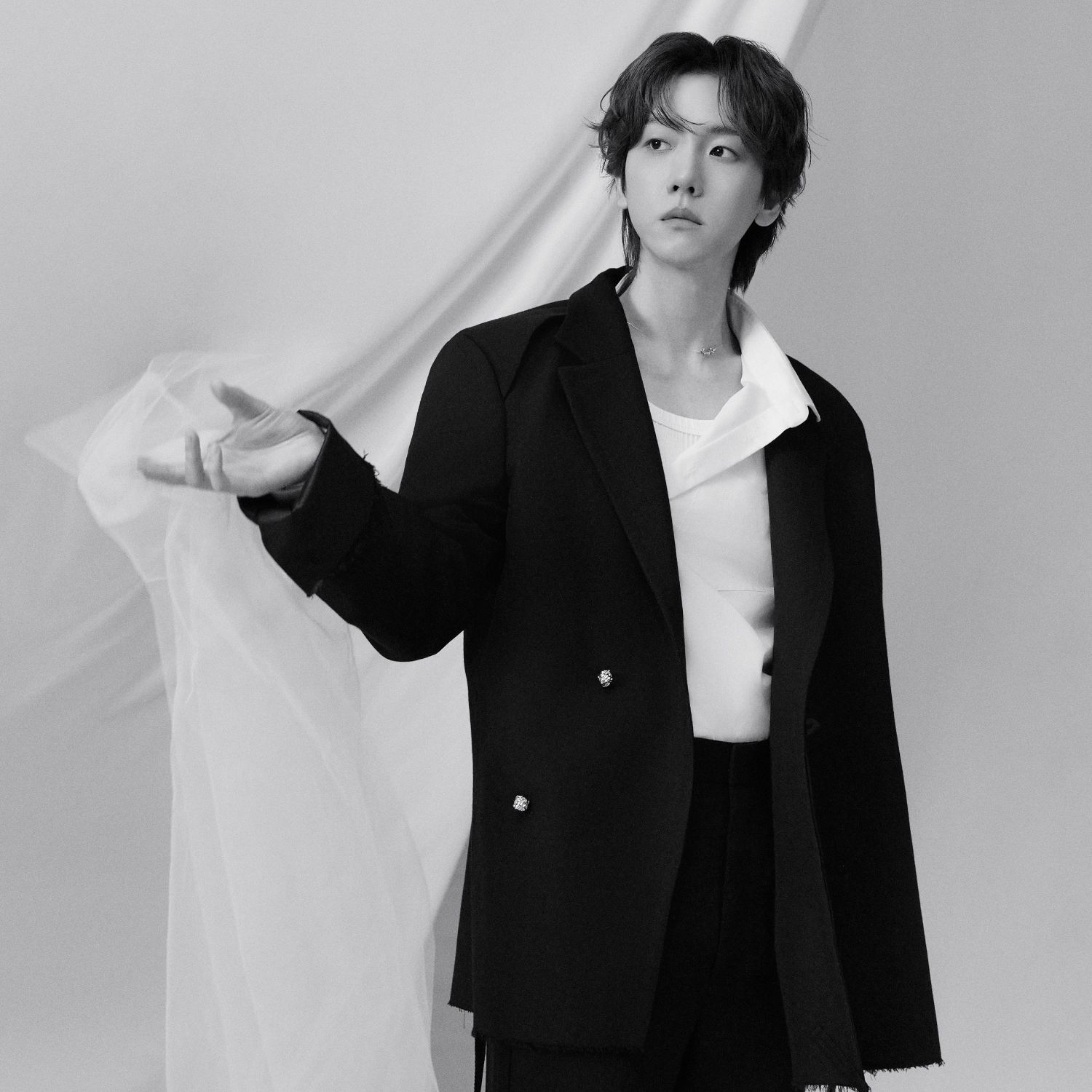 Behind-the-scenes cut of Jee Seokjin