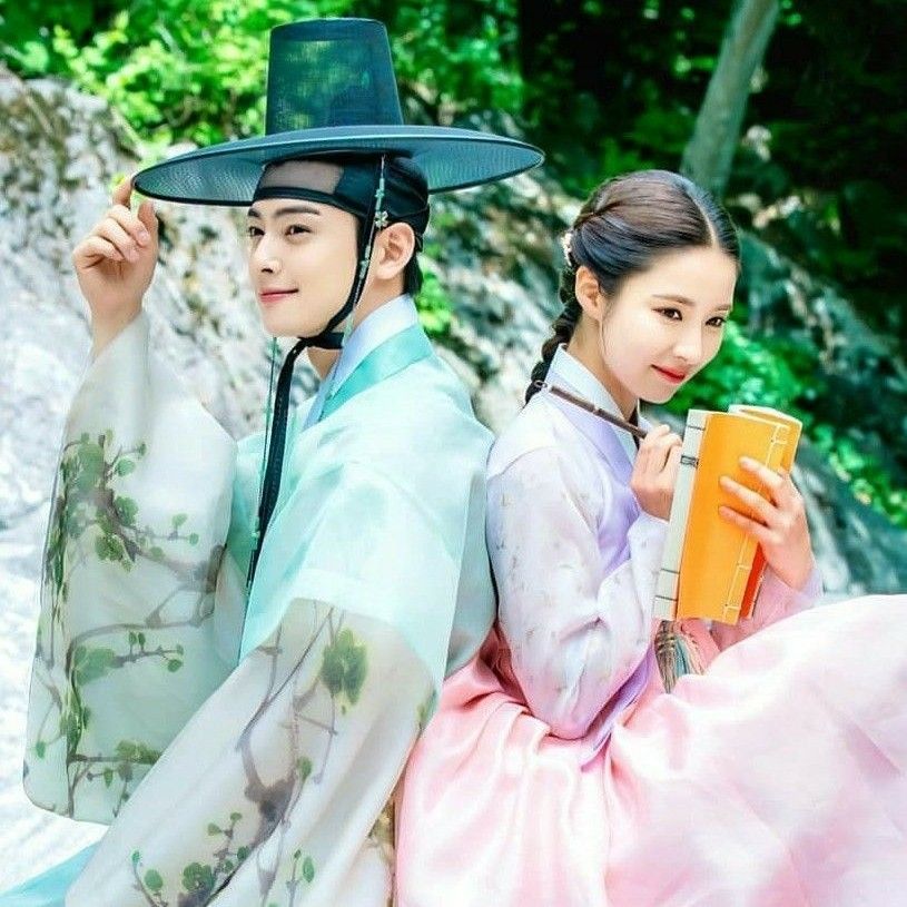 Recent activity shot of Cha Eunwoo