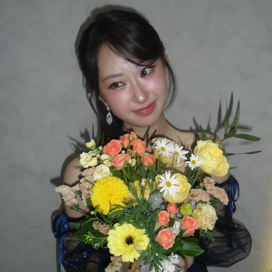 Foto terbaru dari Jeon Yujin