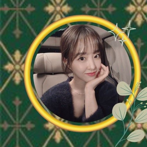 A moment captured by a fan of Park Boyoung