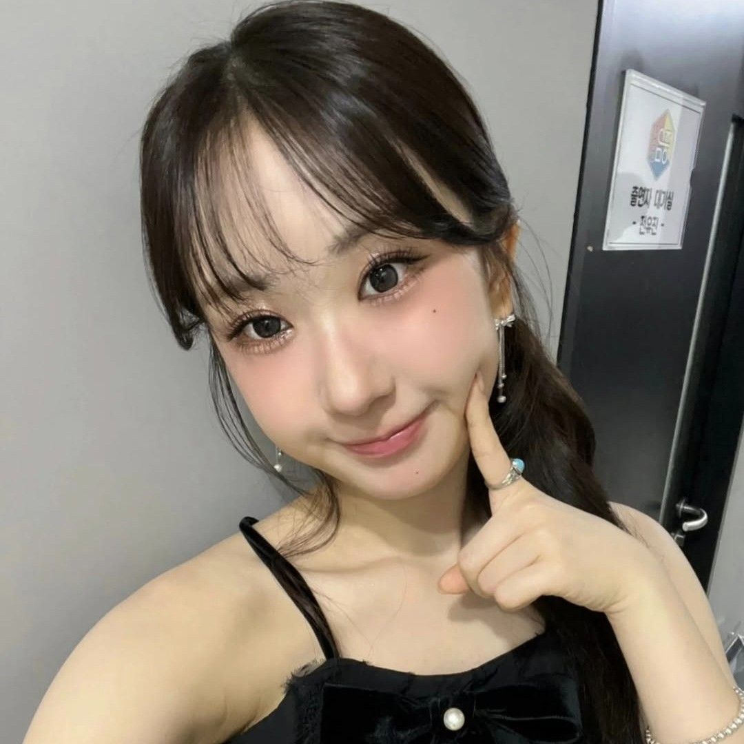 Cuplikan di balik layar dari Jeon Yujin