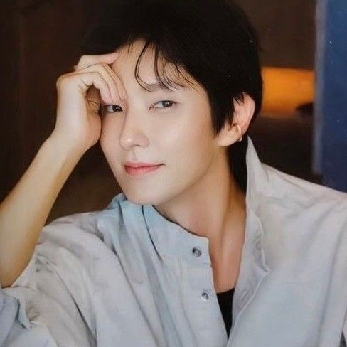 Recent activity shot of Lee Joongi