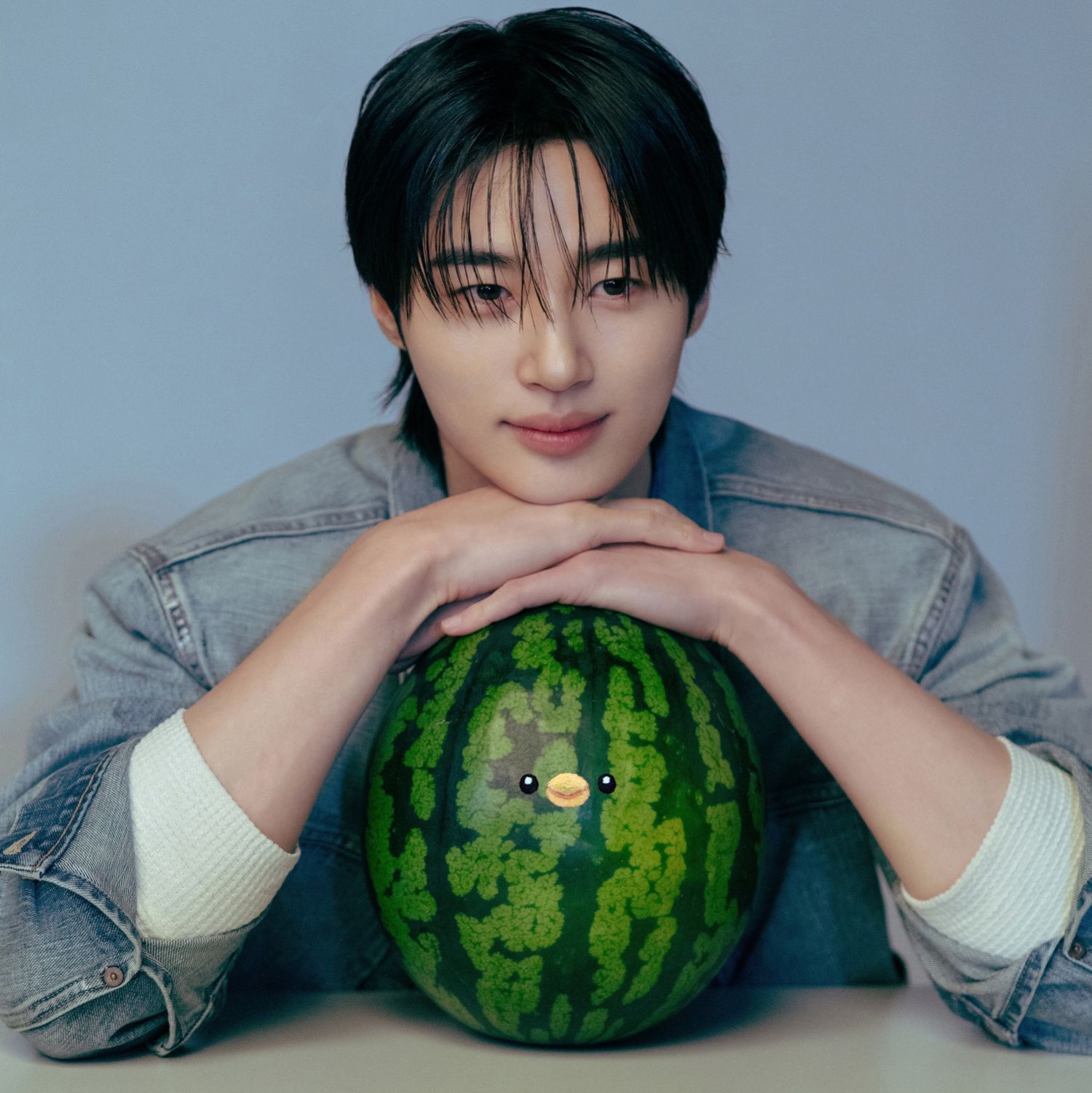 Behind-the-scenes cut of Byeon Wooseok