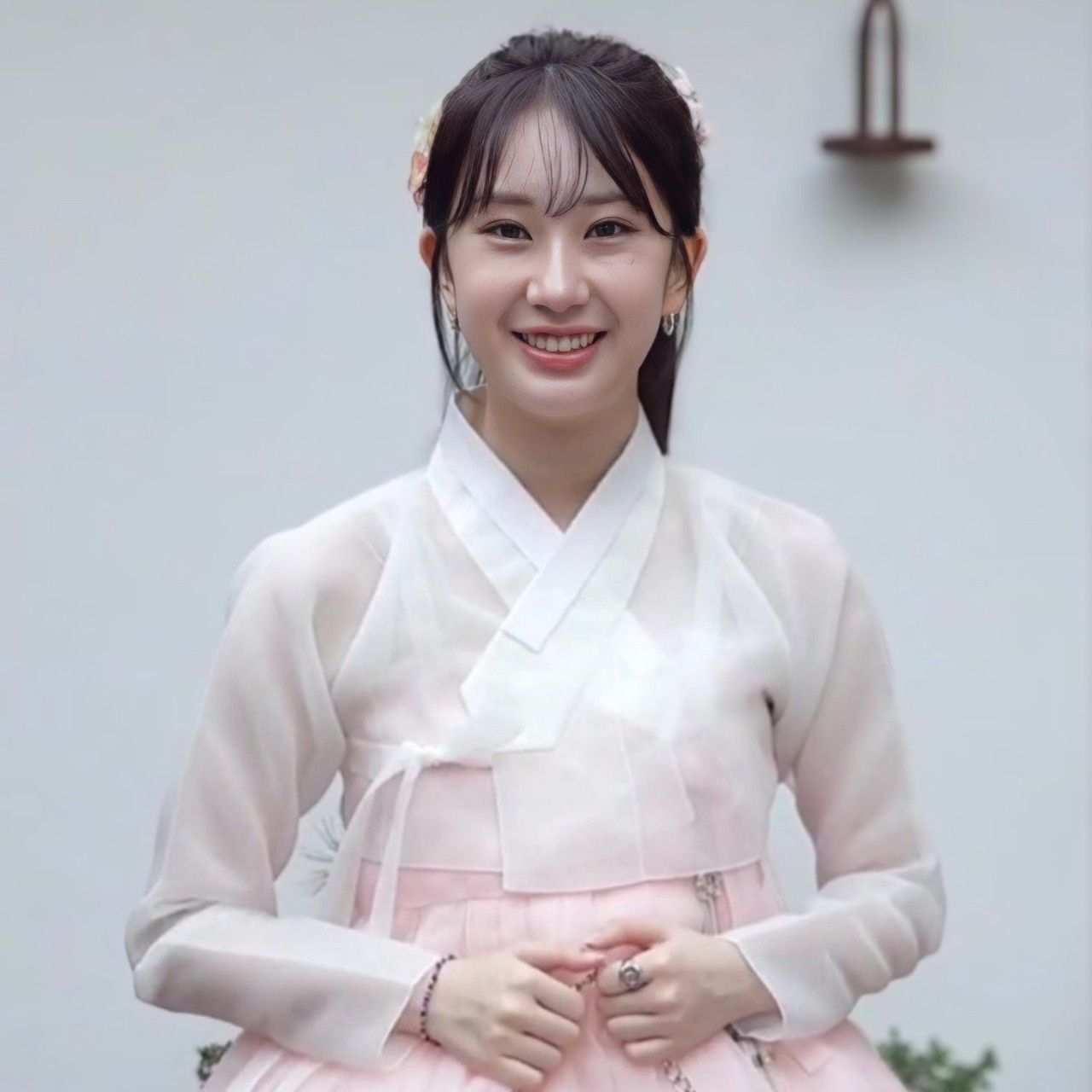 A moment captured by a fan of Jeon Yujin