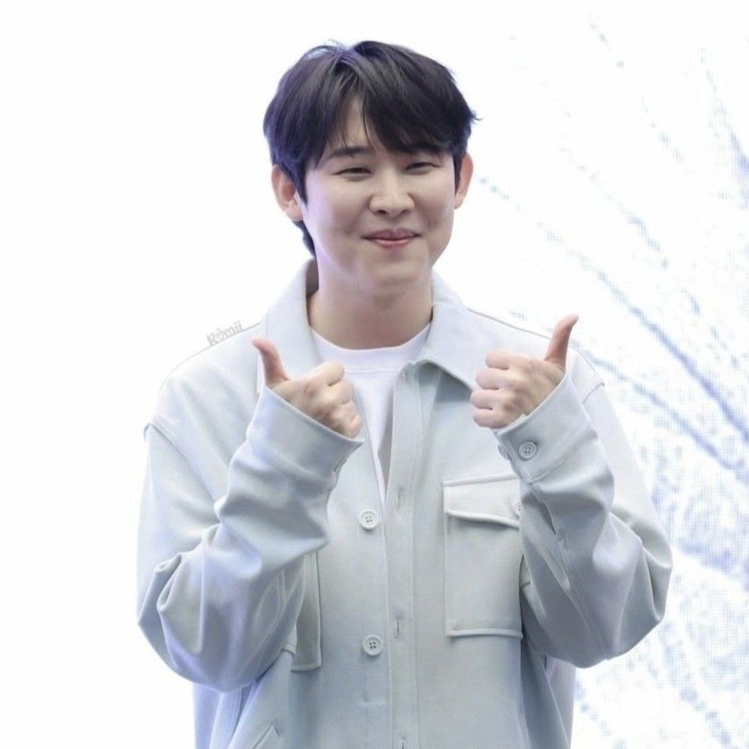 Latest photo of Jinuk