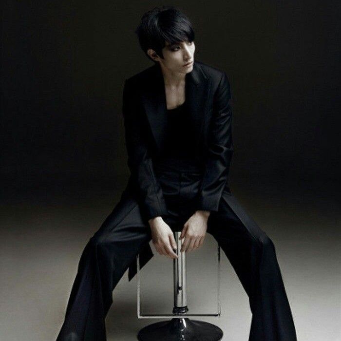 Behind-the-scenes cut of Lee Soohyuk