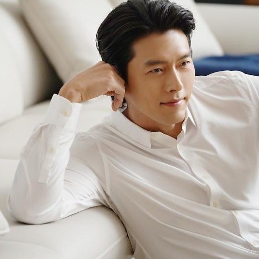 현빈의 최신 사진