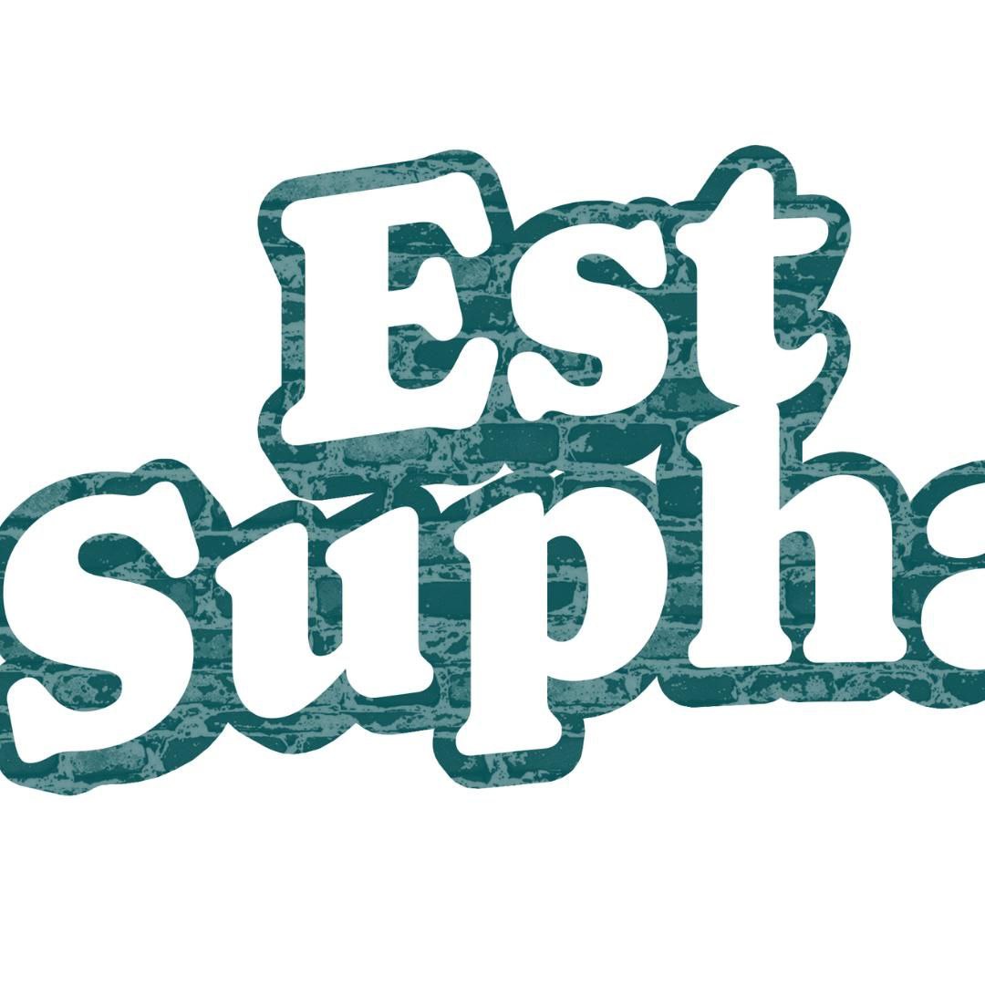 Behind-the-scenes cut of Est Supha Sangaworawong