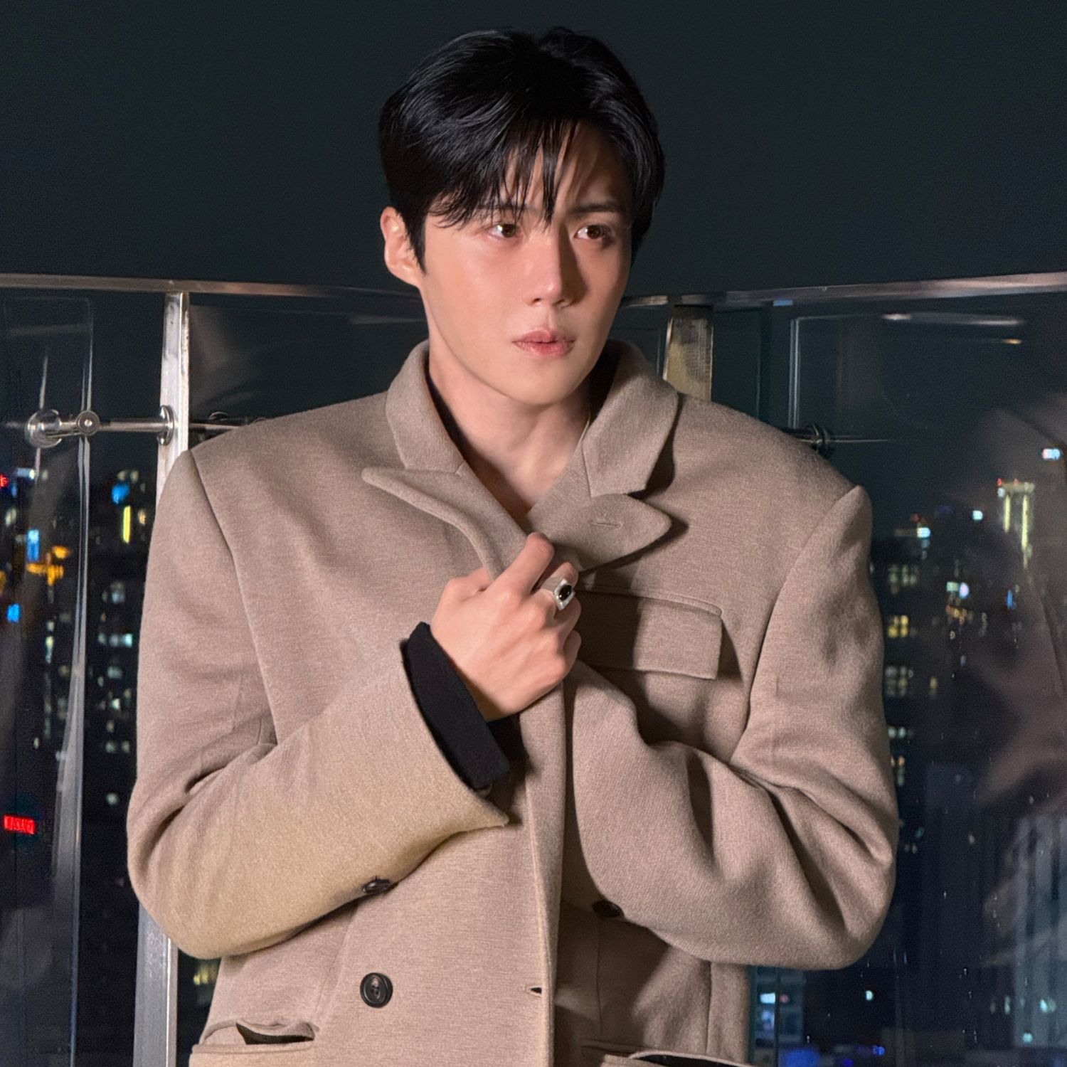 Behind-the-scenes cut of Kim Seonho