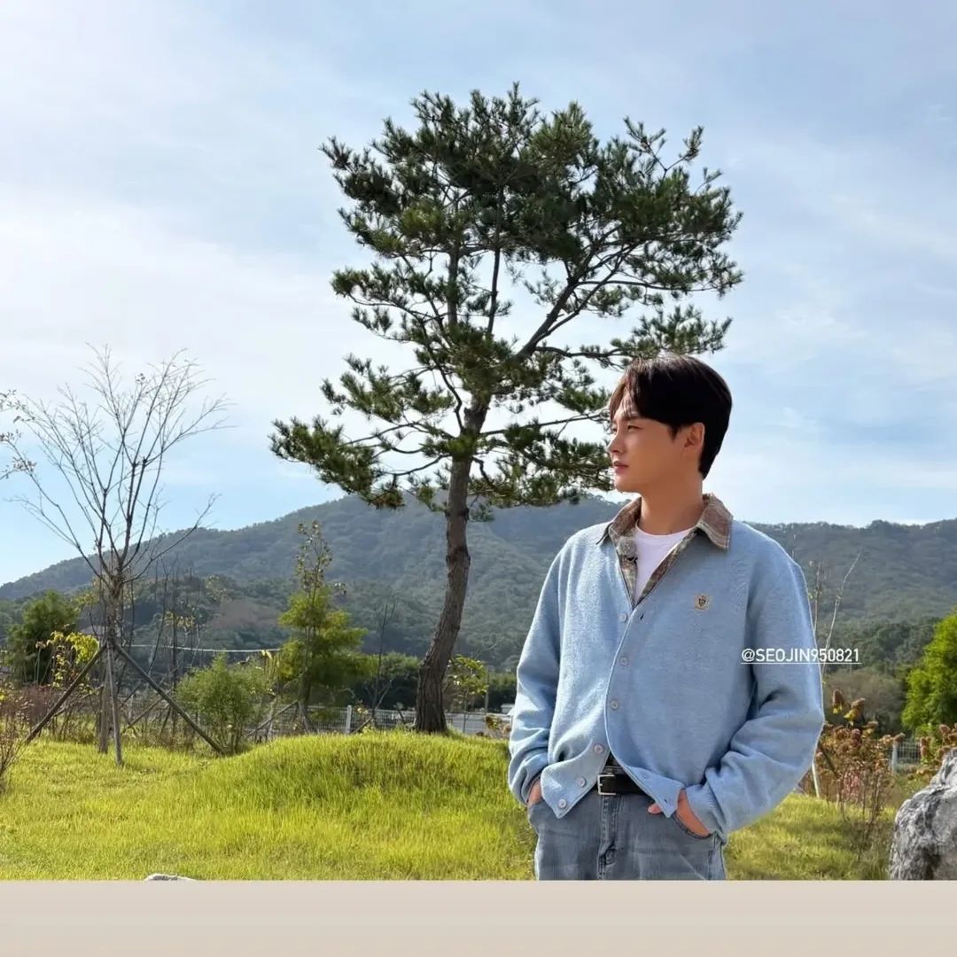 A moment captured by a fan of Park Seojin