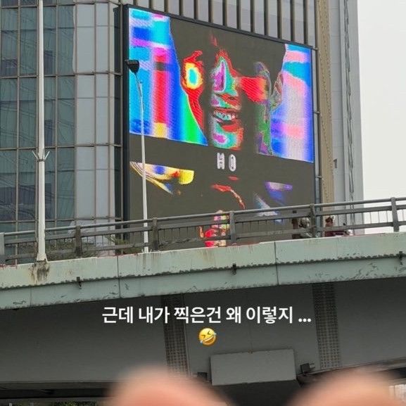 Behind-the-scenes cut of Kim Seonho