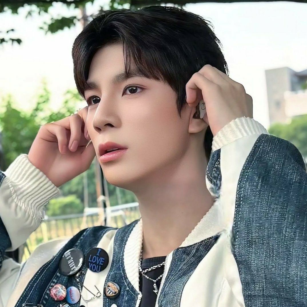 Latest photo of Jeong Dongwon