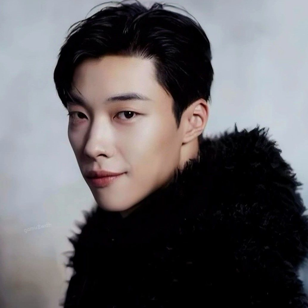 A moment captured by a fan of Woo Dohwan
