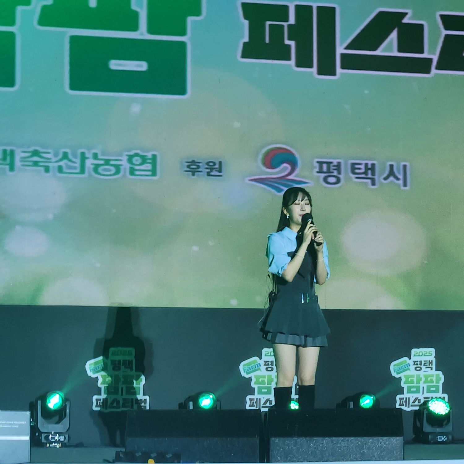 チョン・ユジンの最近の活動ショット