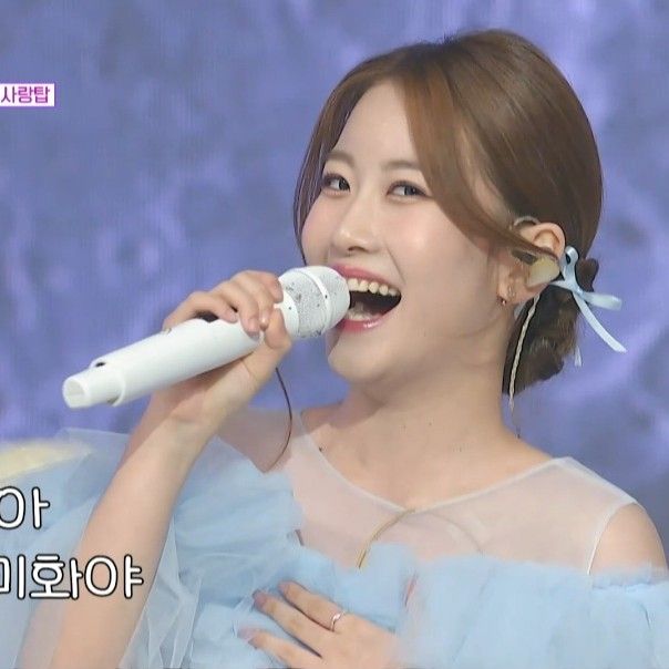 Behind-the-scenes cut of Oh Yujin