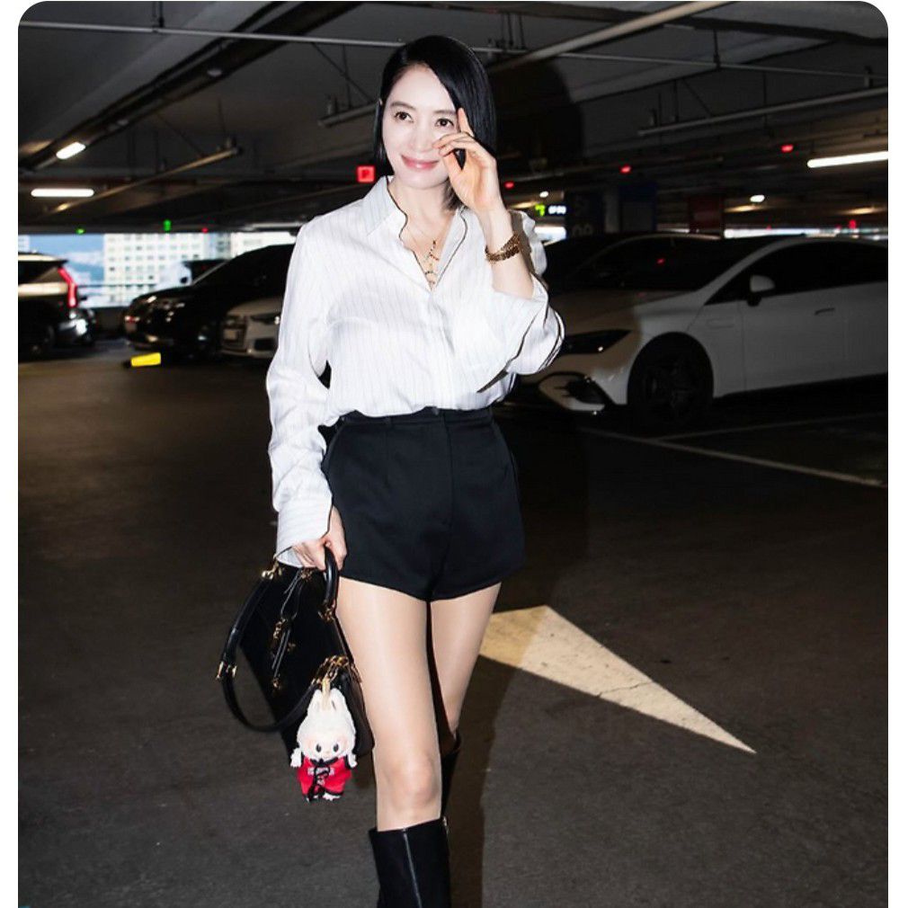 Latest photo of Kim Hyesoo