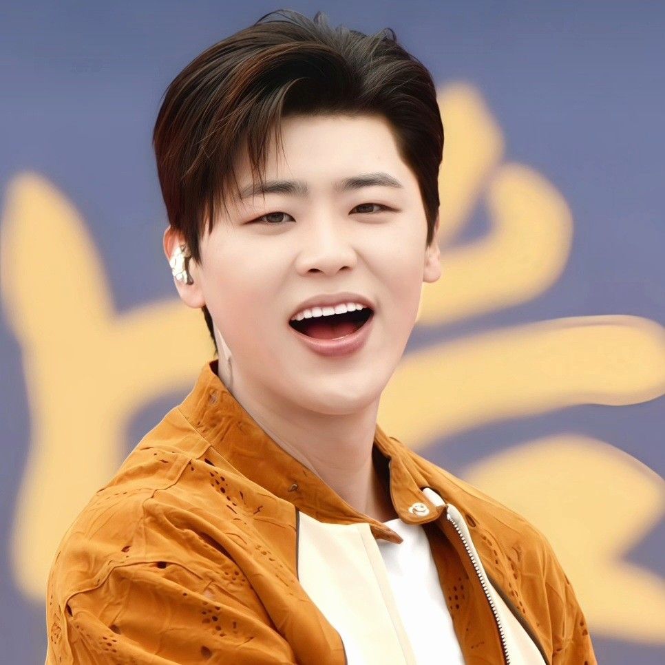 Behind-the-scenes cut of Park Jihyeon