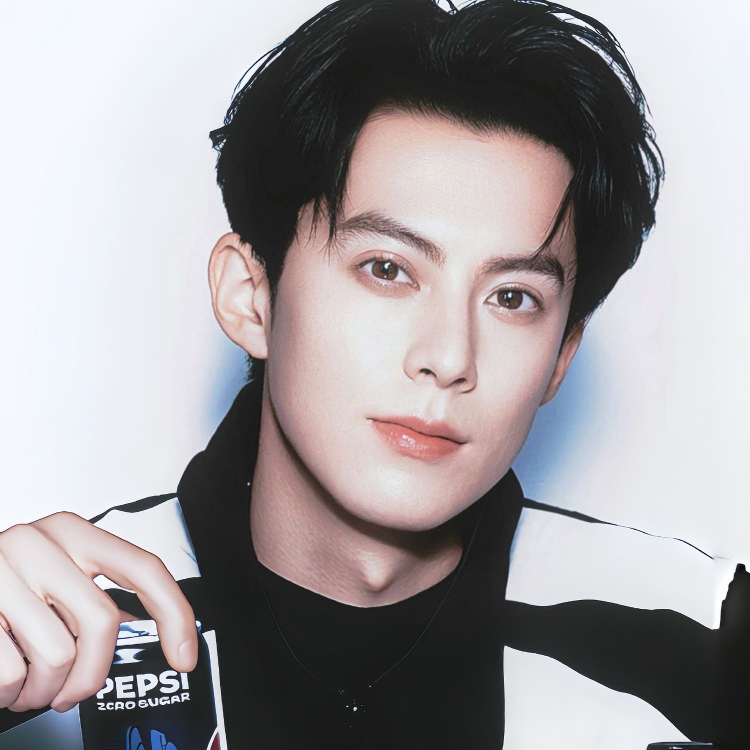 Latest photo of Dylan Wang