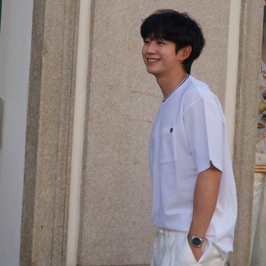 A moment captured by a fan of Jung Haein