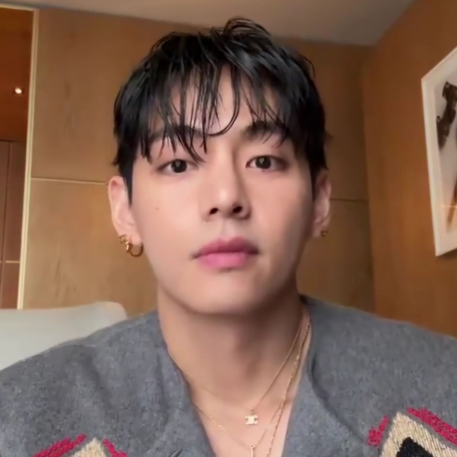Latest photo of Kim Taehyung (V)