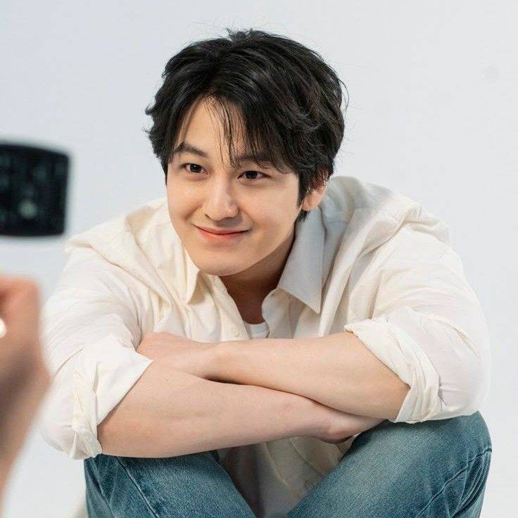 Recent activity shot of Kim Bum