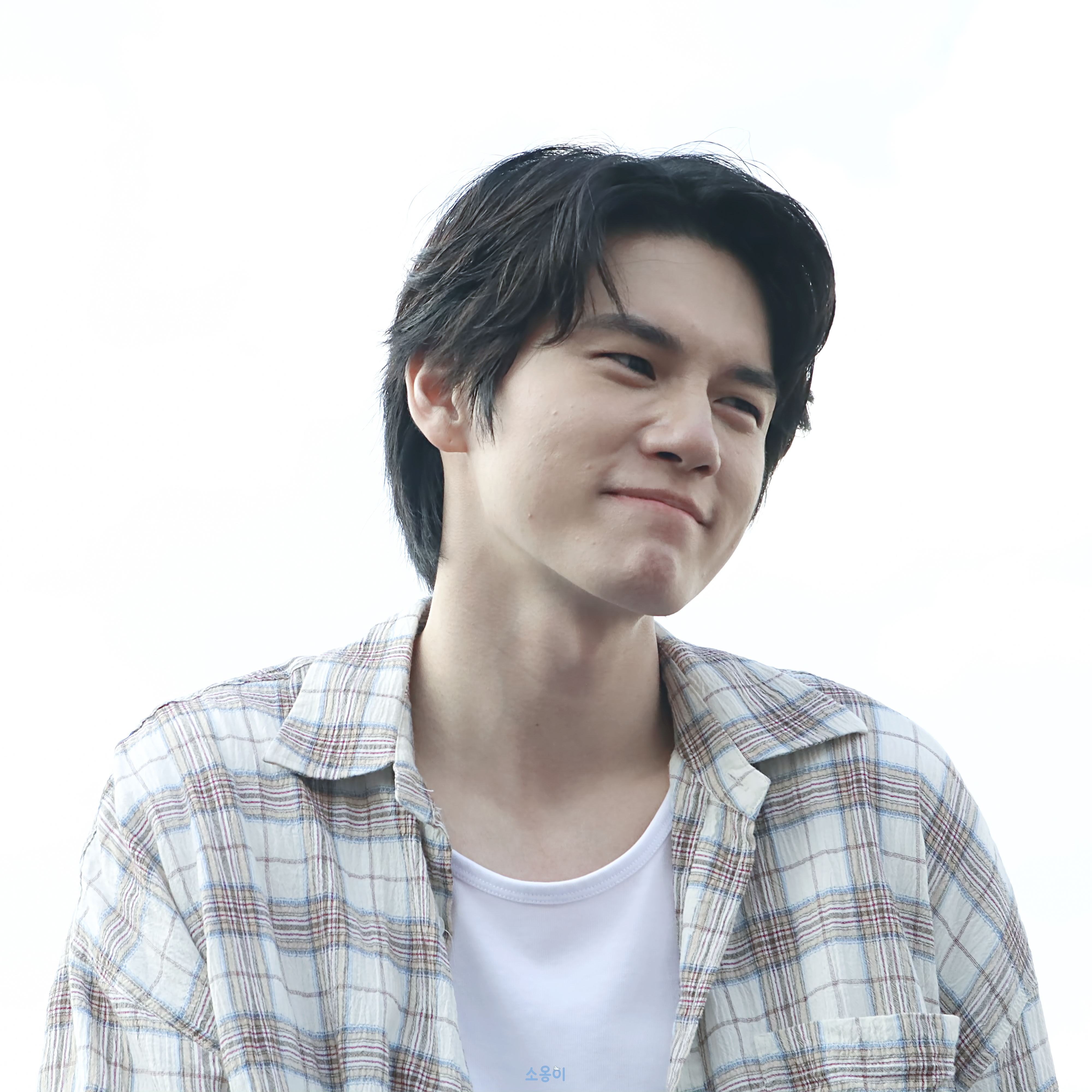 Behind-the-scenes cut of Ong Seongwu