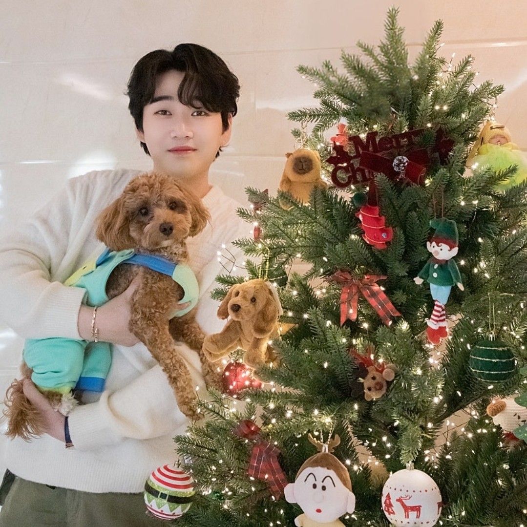 A moment captured by a fan of Hwang Youngwoong