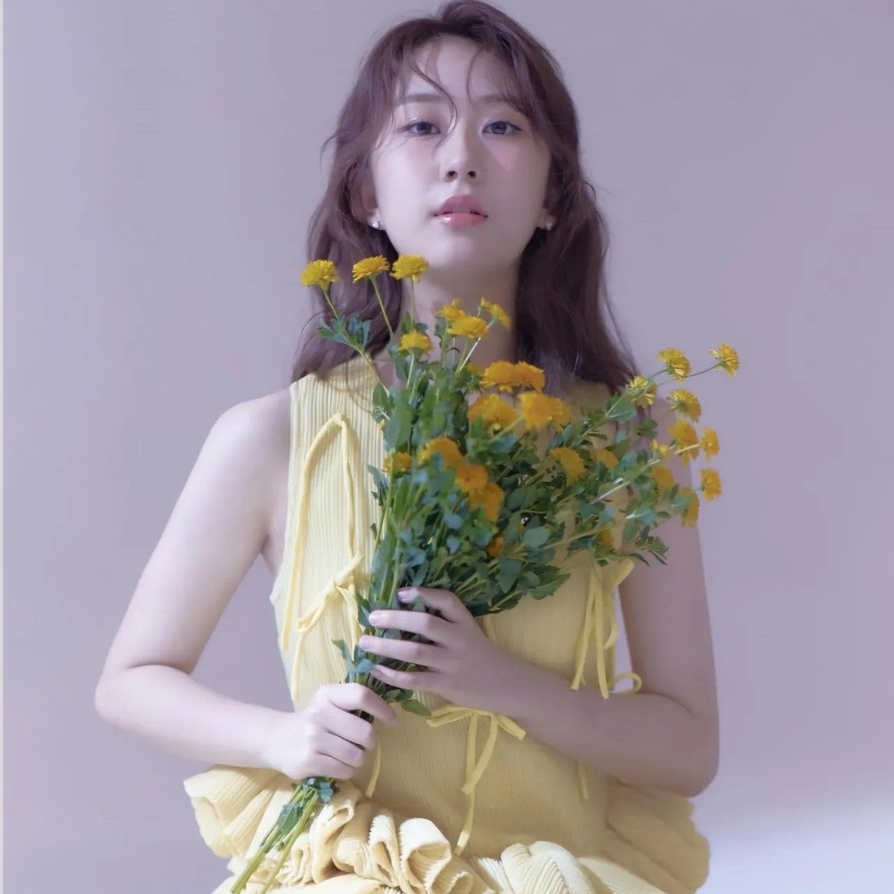 Behind-the-scenes cut of Jeon Yujin