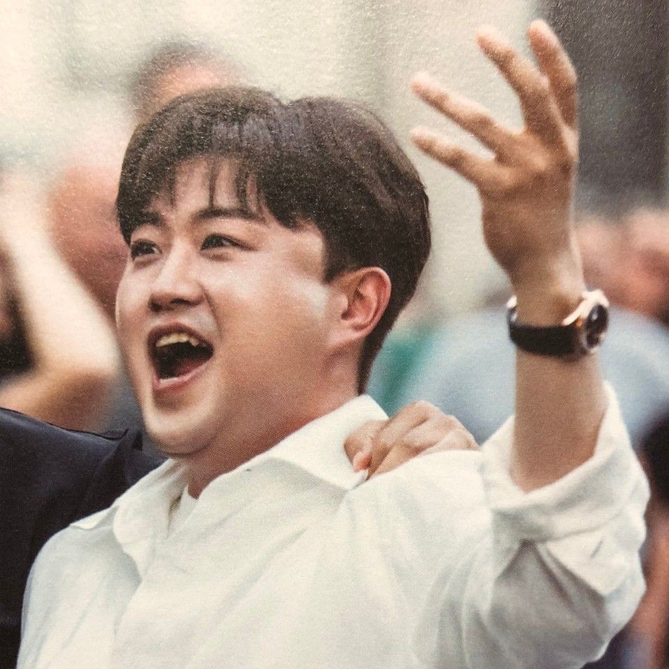 粉絲拍下的金浩中瞬間