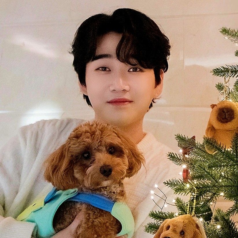 Behind-the-scenes cut of Hwang Youngwoong