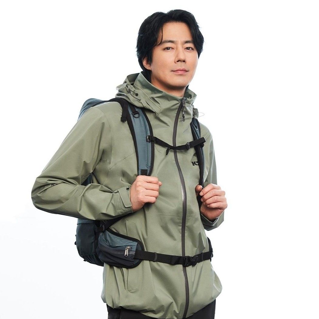 Behind-the-scenes cut of Jo Insung