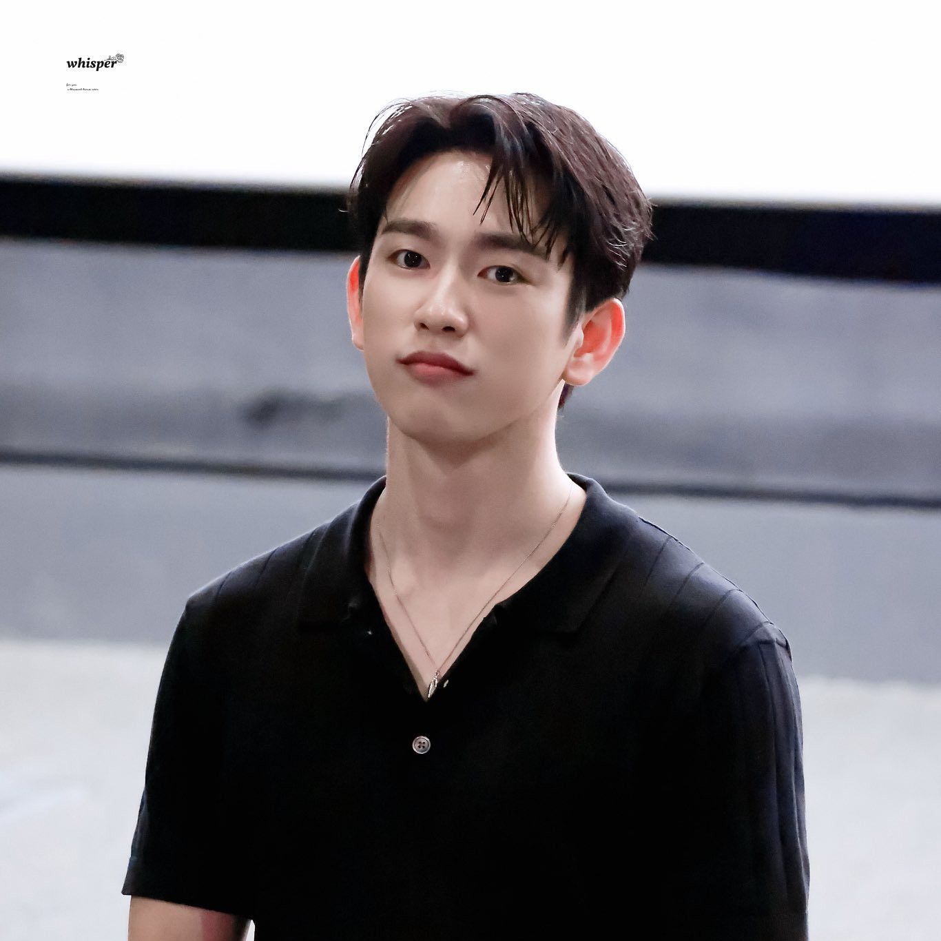 Behind-the-scenes cut of Park Jinyoung