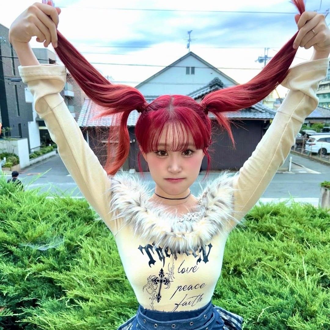 김다현의 비하인드 컷